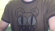 DIY Radiohead Logo Shirt Instructions from Barry at 3stylelife for making your own “Modified bear” Radiohead Logo t-shirt with just simple household objects — and a clean “blank” t-shirt, of course.