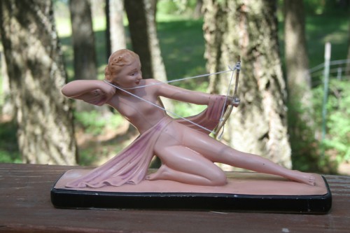 STUNNING ART DECO CHALKWARE, NUDE, LADY SHOOTING A BOW