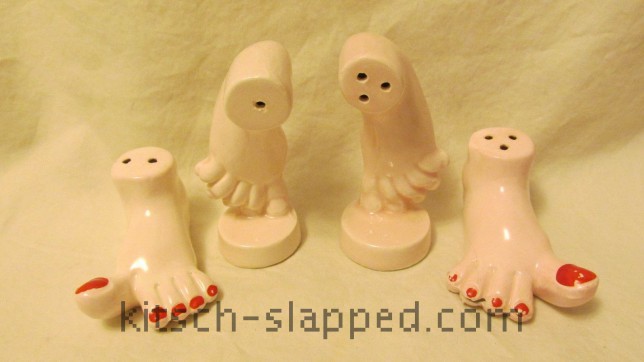 vintage bare feet kitsch s&p shakers